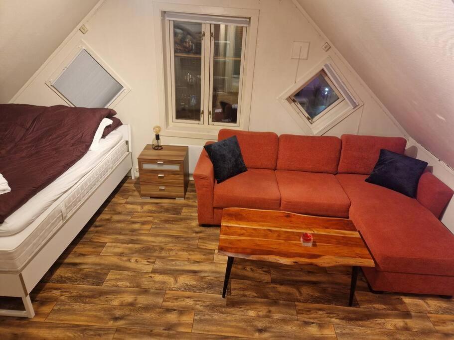 Smaller Apartment Next To Bridge 트롬쇠 외부 사진
